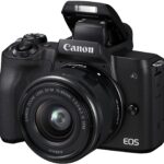 Canon EOS M50 EF-M 15-45mm f / 3.5-6.3 10